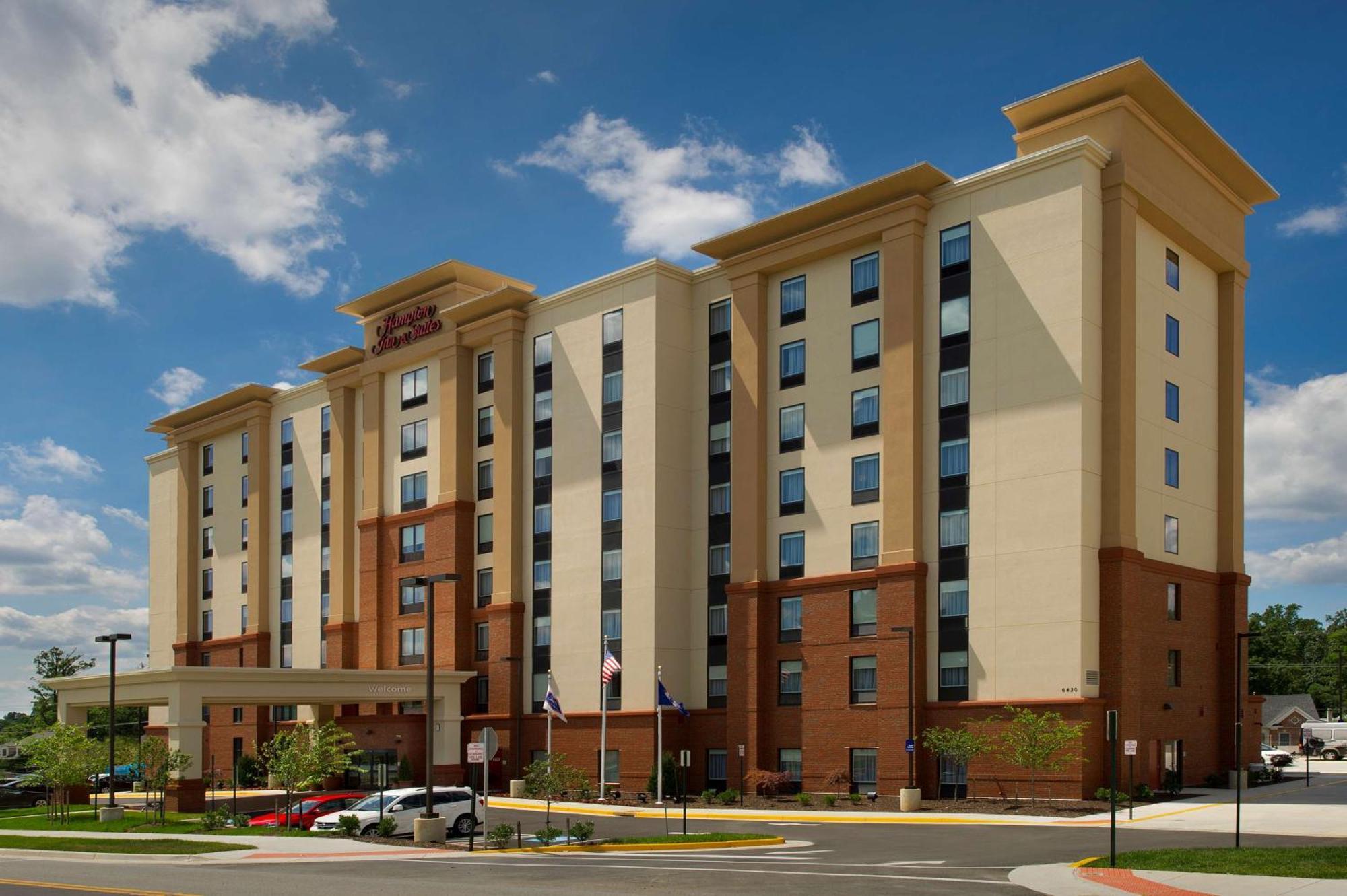 Hampton Inn & Suites Falls Church Exteriör bild
